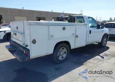 2007 Ford F-350 Chassis Xl/Xlt from USA, damaged, VIN 1FDSF34527EB35312